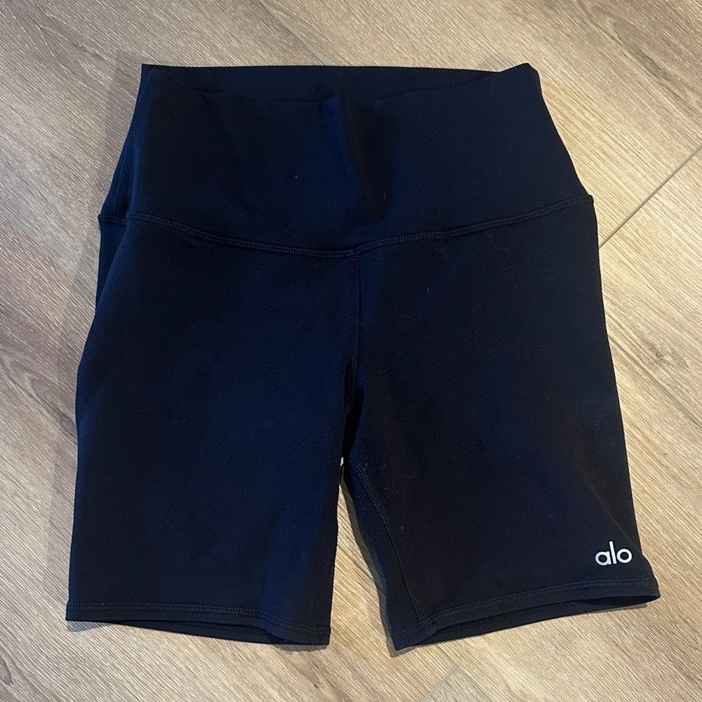 ALO Yoga Women's Midnight Black Bike Shorts